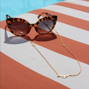 Eyewear Chain in Gold with Star Charms by Trussit